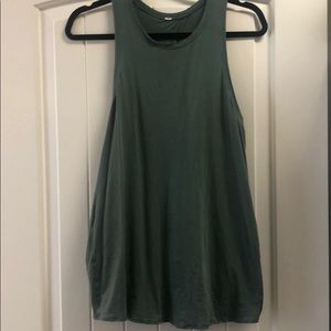 All tied up tank size 8